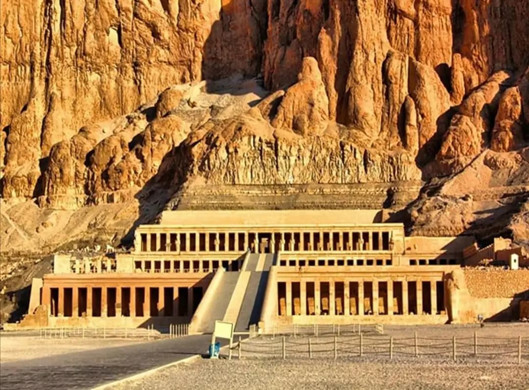 Private Luxor Day Trip – Valley of the Kings, Hatshepsut Temple & Colossi of Memnon